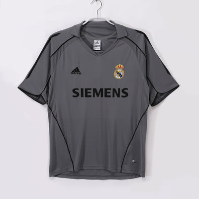 Real Madrid 05/06 Third Retro Shirt