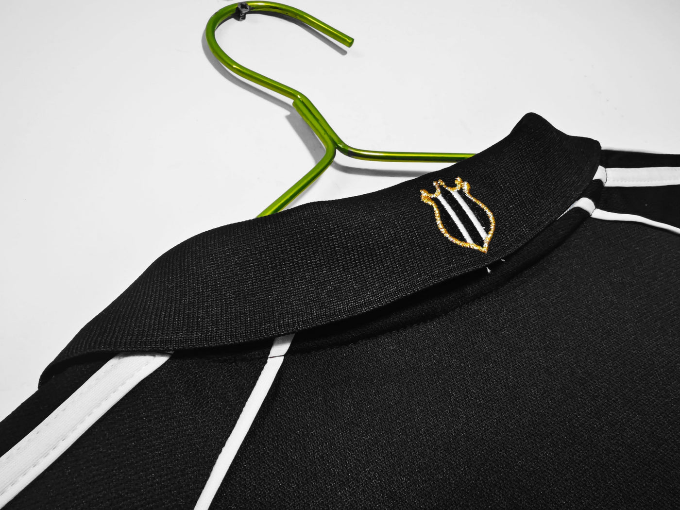 Newcastle 00/01 Away Retro Shirt