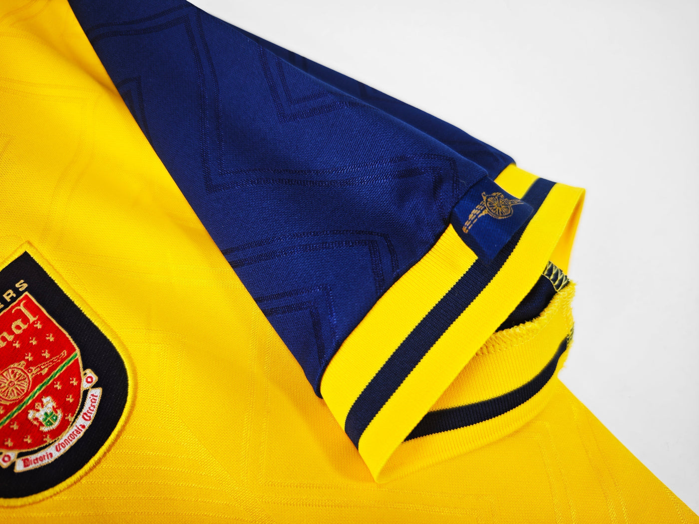 Arsenal 96/97 Away Retro Shirt