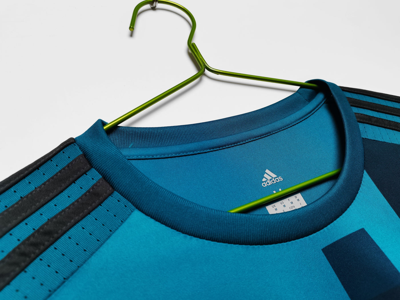Real Madrid 17/18 Third Retro Shirt - Long Sleeve