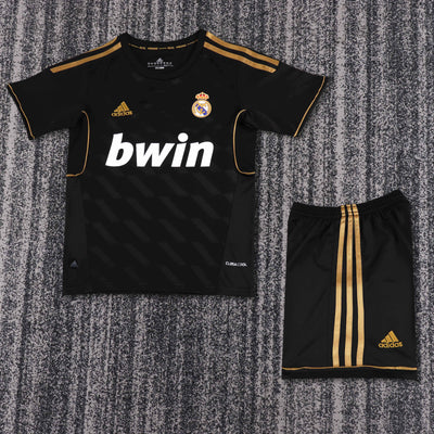 Real Madrid 11/12 Children's Away Retro Set