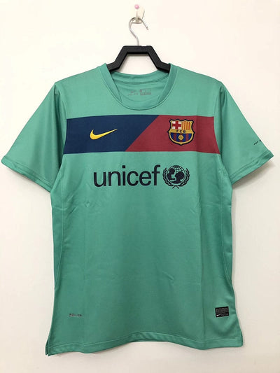 Barcelona 10/11 Away Retro Shirt
