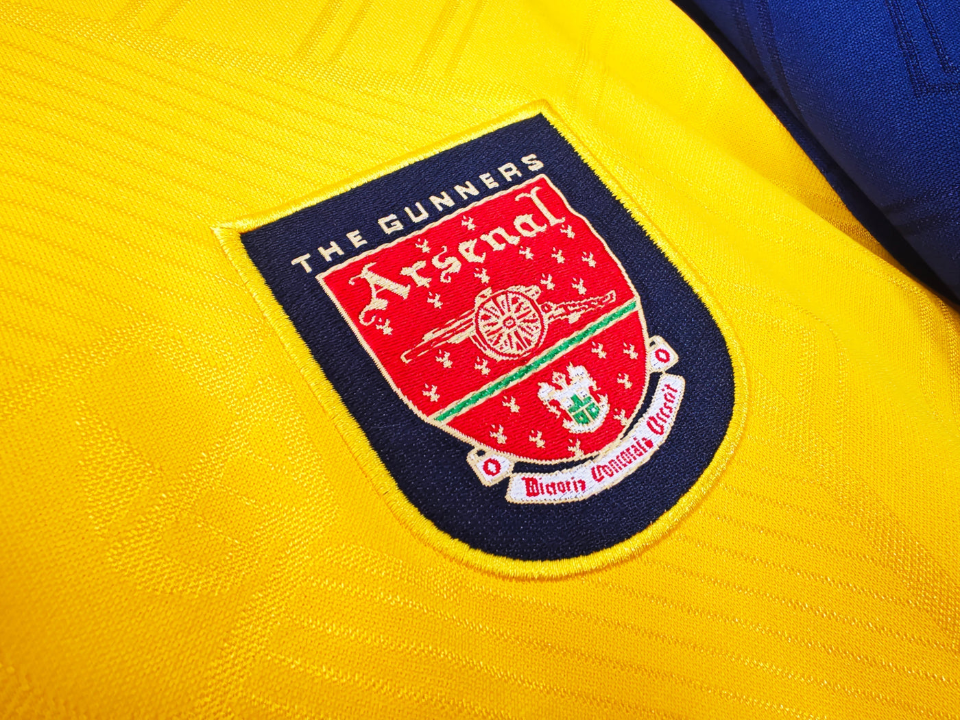 Arsenal 96/97 Away Retro Shirt