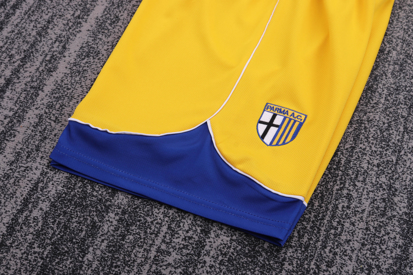 Parma 98/99 Children's Home Retro Set