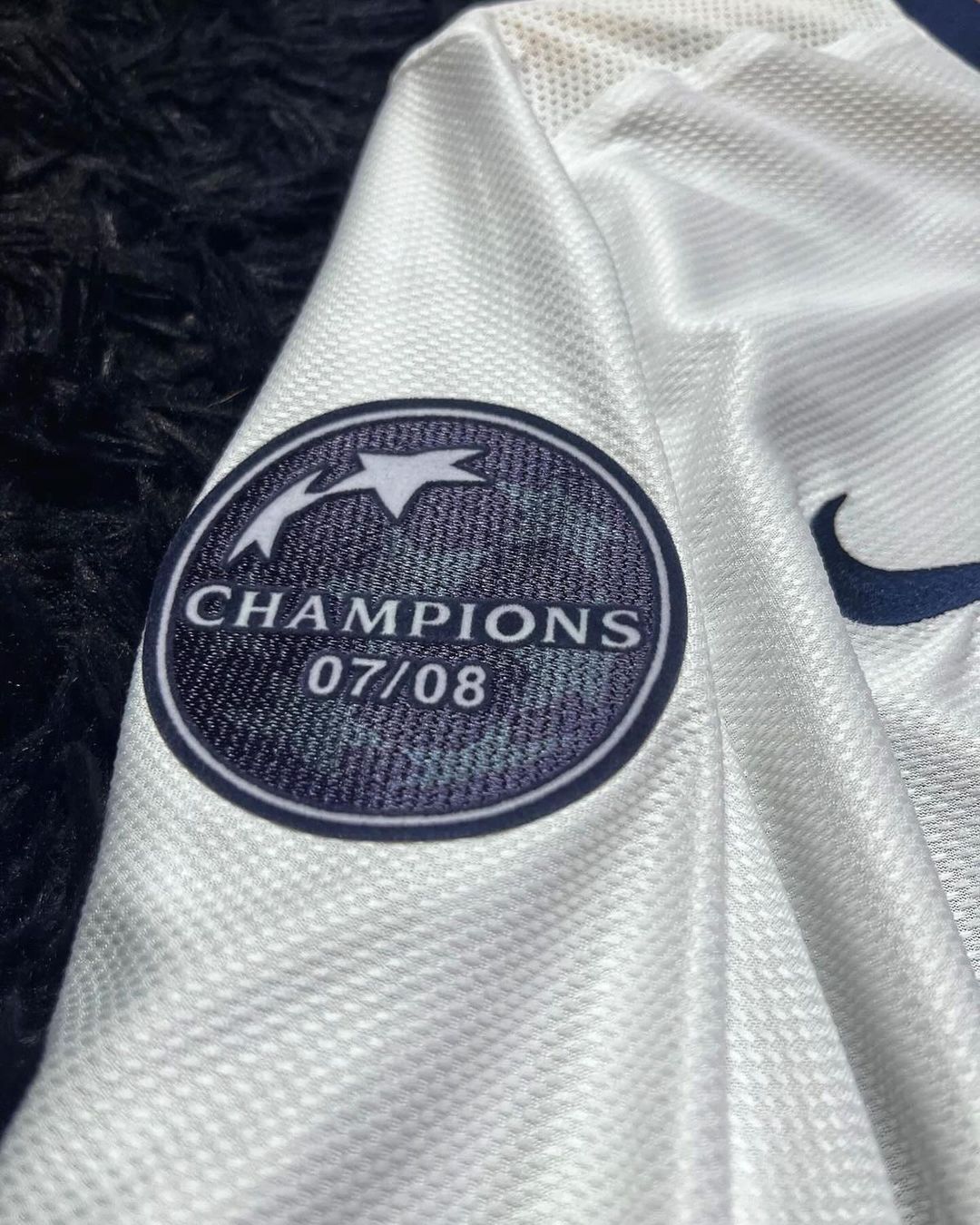 Manchester United 08/09 Away Retro Shirt - Ronaldo #7 (+Patches)