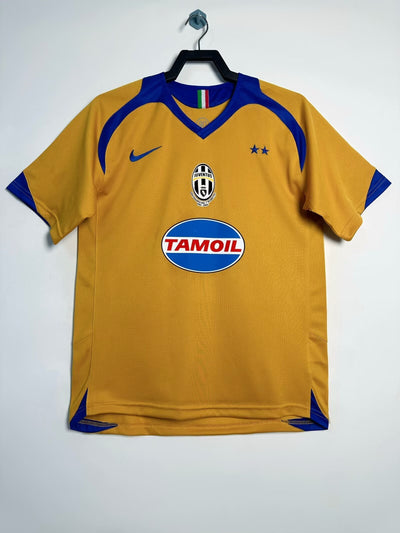 Juventus 05/06 Third Retro Shirt
